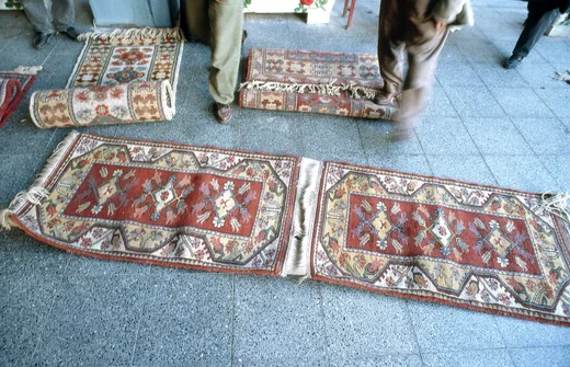 Halı ticareti, 1998 — yığınlar, Isparta merkez