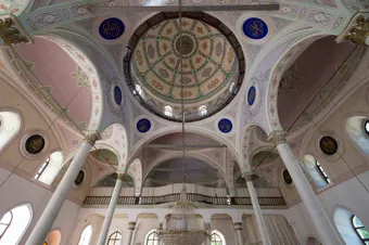 Kutlubey Camii — kubbeli iç mekân, Isparta merkez